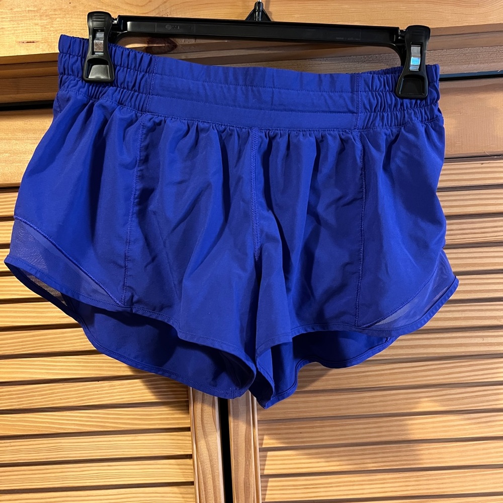 Lululemon Hottie Hot shorts - purple size 8